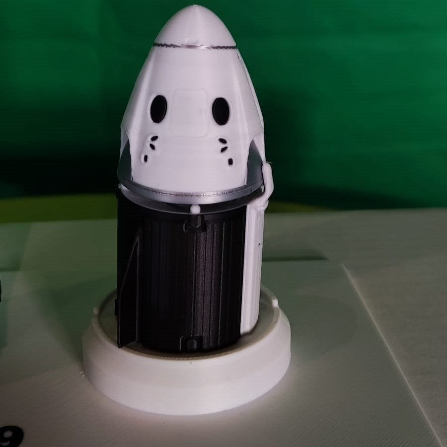 Falcon 9 - SpaceX - 1:100 (WITH MAGNETS) – Space Scaled Models